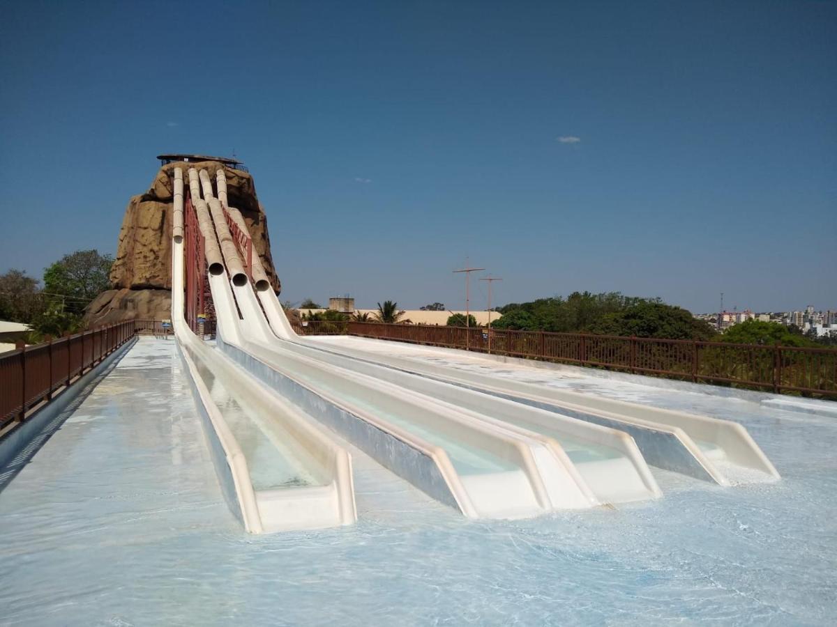 Piazza Diroma Βίλα Caldas Novas Εξωτερικό φωτογραφία
