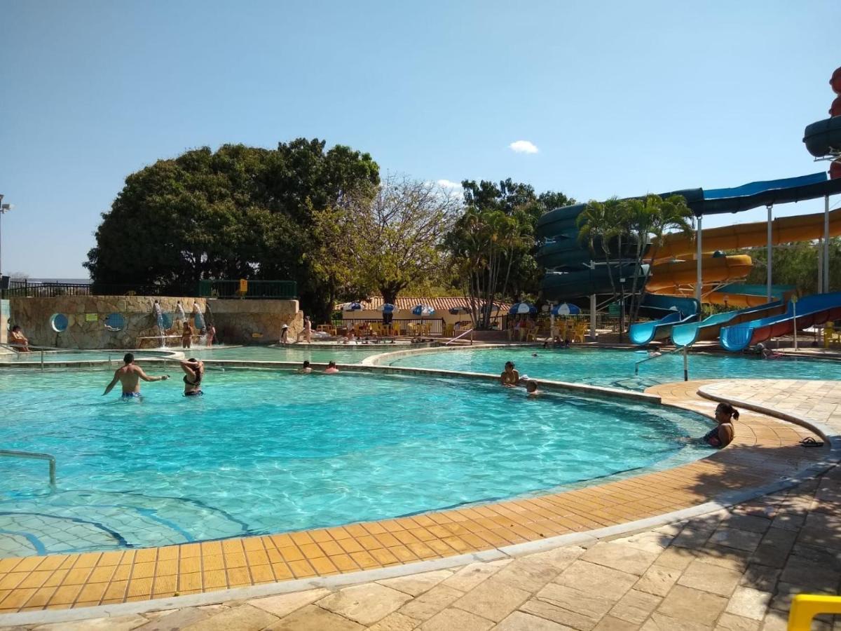 Piazza Diroma Βίλα Caldas Novas Εξωτερικό φωτογραφία